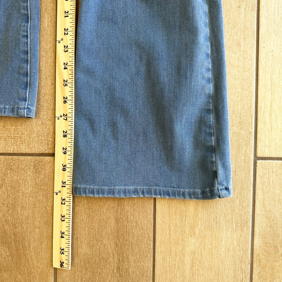 Betabrand Womens Flare Pull-On Jeans Large Stretch Distressed High Rise Pockets - Picture 9 of 10